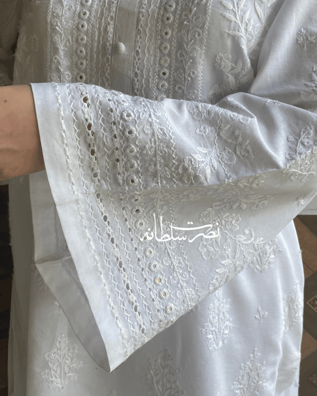 Classical Pearl White Tarkashi, Hand Embroidery and Mirror Work Kurta