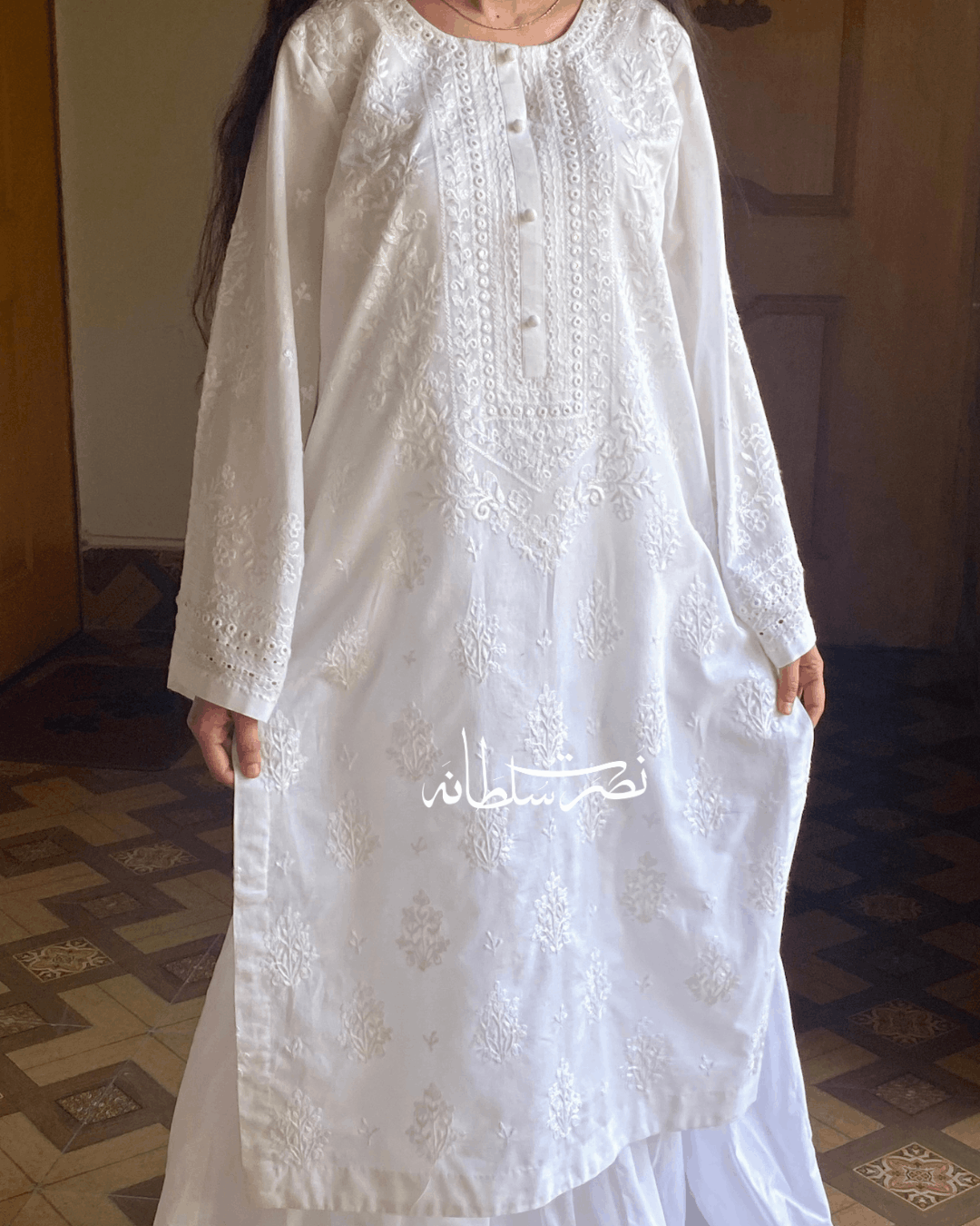 Classical Pearl White Tarkashi, Hand Embroidery and Mirror Work Kurta